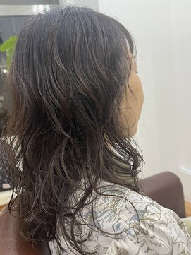 ロケール(locale) ゆるふわデザインパーマ