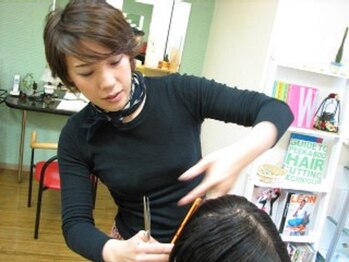 エデン(EDEN)の写真/【阪神西宮駅徒歩3分】髪質・骨格・クセを見極め、立体的にカットしあなたに似合うスタイルに◇