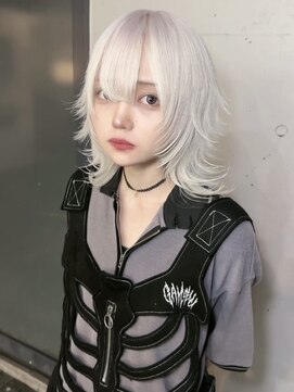 ドットハリス(.Hallis) ホワイトカラー/ウルフカット/ハイトーン/髪質改善