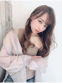 大人前髪重めロングカジュアル黒髪巻きおろしモテ
