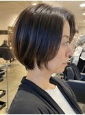 ショートボブくびれショートヘア顔周りレイヤー白髪ぼかし30代