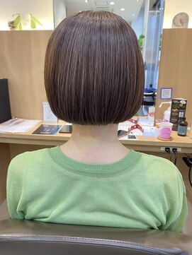 ウイバイファースト(u'i by first) ワンレンボブスタイル