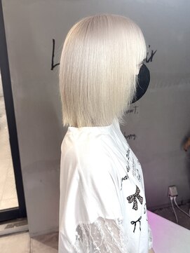 ラニシス ヘアー(Lanisis Hair) 透明感ホワイトボブ