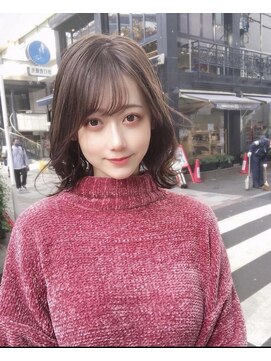 ピチカートシータ(pizzicato cita) 鎖骨ミディアムレイヤー　グレージュ　外ハネボブ