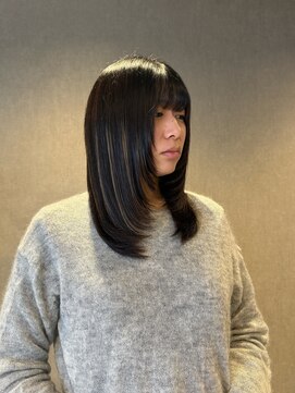 リア(Li'a) レイヤーカット+髪質改善トリートメント