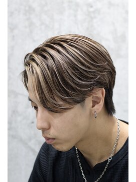 オルズ 渋谷(ALLZ) メンズハイライトカラー刈り上げセンターパートバレイヤージュ