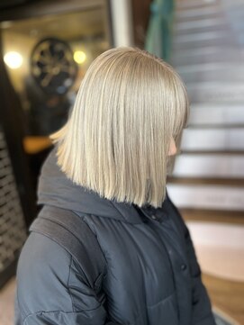 Lowa by avance.天王寺店【ロア バイ アヴァンス】【4月1日NEWOPEN(予定)】 ホワイトブロンドヘアカラー