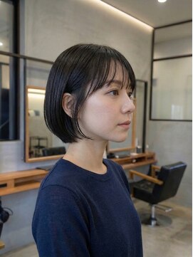 ソッカ(socca) 切りっぱなしボブ
