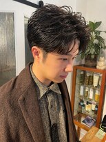 ハクオム 大須(HaKU Homme)&nbsp;束感フェザーパーマニュアンス毛流れマッシュ簡単スタイリング