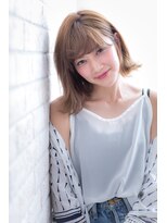 ヘアーアートシフォン 川口東口店(hair art chiffon)&nbsp;グレージュ&ひし形シルエットのエアリー切りっぱなしボブ 川口