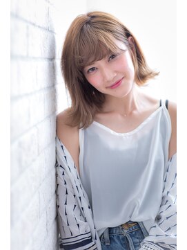 ヘアーアートシフォン 川口東口店(hair art chiffon) グレージュ&ひし形シルエットのエアリー切りっぱなしボブ 川口