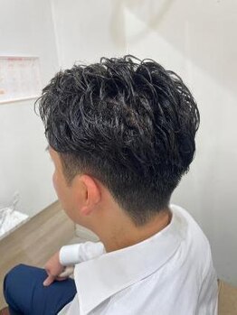 ヘアーメイク ニューヨーク 千駄木店(Hair Make NEWYORK)の写真/いつでも爽やか&おしゃれに☆バーバー風おしゃれフェードやメンズパーマも《HAIR MAKE NEWYORK》にお任せ!