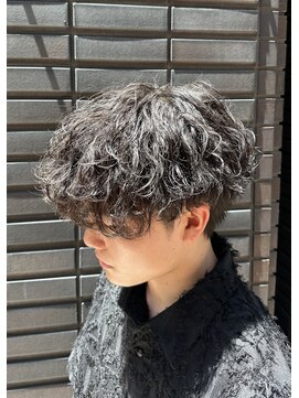 メンズフィール 東梅田店(MENS FEEL) 波巻きツイストスパイラルパーマ40%