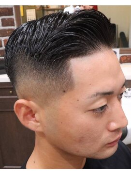 アクセプトザワールドバーバー(Accept the world barber) パートスタイルスキンフェード