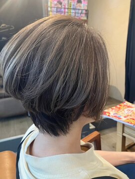 アンバー(amber) ショート