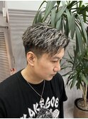 【白髪ぼかしハイライト×ツイストパーマ】