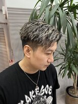 レブ 三条河原町(Reb,) 【白髪ぼかしハイライト×ツイストパーマ】