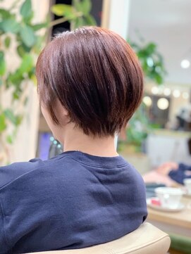 ミリ 国分寺(Mili) ショートボブ&ピンクブラウンカラー