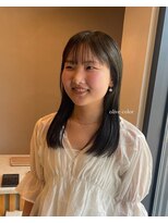 シュプール(SPUR)&nbsp;大人可愛いオリーブカラー黒髪暗髪ナチュラルストレートロブヘア