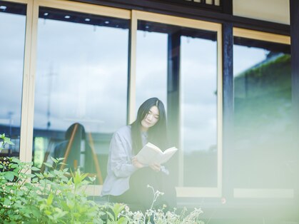 本と美容室 萩店の写真