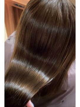 ベラビータ 田宮店(BellaVita) 艶髪 ウルティアトリートメント