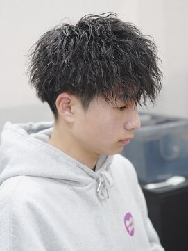 スラッシュ(SLASH) ツイストスパイラル/スパイラルパーマ/波巻きパーマ/姫路