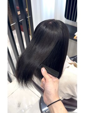 アース 名駅サンクチュアリ(HAIR&MAKE EARTH) 下ろしたままで綺麗な髪型　サラつやストレートヘア