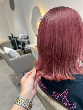 ルーチェココ ブラン(Lu'ce coco blanc) チェリーブラウンチェリーピンク×切りっぱなしボブ