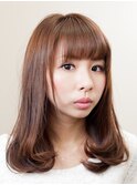 ミディアムボブ