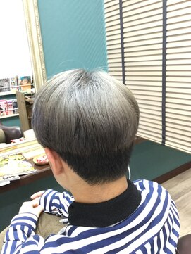 ヘアースタジオココルッチ(hair studio CoCo-Rucchi) シルバー