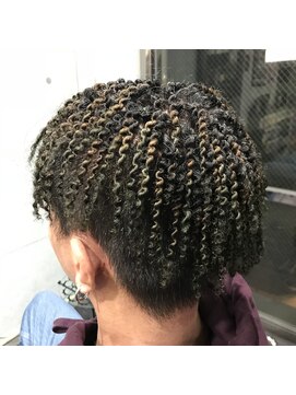 ミミック (mimic) 特殊パーマで人気パーマTRICKstyle！