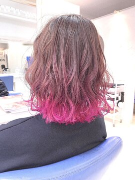 ウーロス(uros.) 裾ピンクカラー