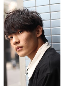 ブークル(boucle) 前髪長めの雰囲気ショート