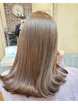 ヨハク(yohak)&nbsp;つやっつやアッシュベージュ