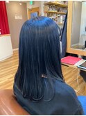 ネイビーカラー