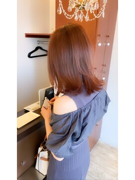 マーリャヘアー(mallia hair) くびれ外ハネミディアム