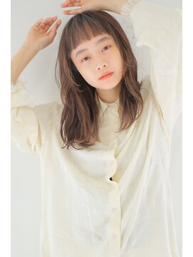 ガリカ 横浜(Gallica) フェミニンロング/ぱっつん前髪オン眉/透明感ベージュ<横浜>