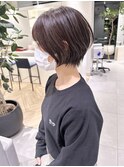 大人かわいい黒髪丸みショートボブ耳かけ