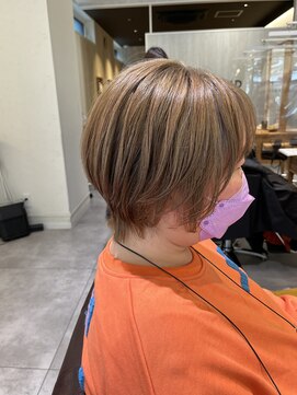 ブレンドバイハピネス(Blend by happiness) ショートウルフ/髪質改善/白髪ぼかし/ベージュ