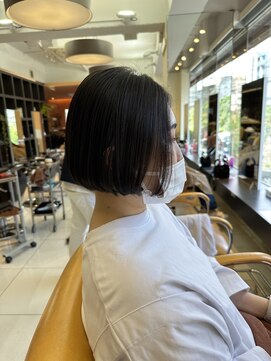キサ ファータ 恵比寿(kisa fata) ストレートボブ前下がり縮毛矯正酸性切りっぱなし20代30代40代