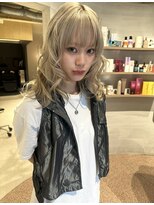 ソラス 緑地公園店(SOLAS) ホワイトブロンド