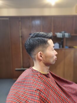 夕やけ理髪店の写真/【三条】木の香りがする、懐かしのバーバー。一席のみの贅沢空間◇カットシェービング￥5500