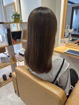 クラッシー(CLASSY) ツヤっとロングヘアー