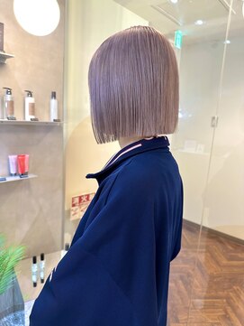 ジーナ 博多(Zina) ハイトーン ホワイトピンク