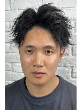 クオンヒール(QUON HEAL) かき上げアップバングソフトツイスト