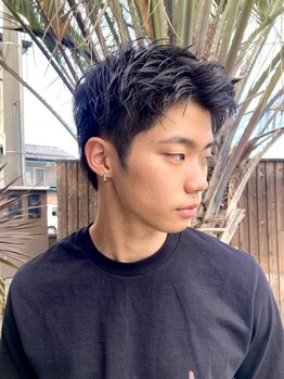 ワイツー(Y 2)の写真/【メンズカット+ヘッドスパ５分+眉カット￥5500→￥4950】ON/OFF両立できるスタイルなら≪Ｙ－２≫にお任せ