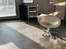 プライベートサロン。外の景色も四季折々で楽しめる場所です