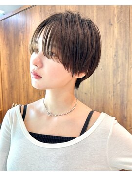 ビュートリアム 南青山(BEAUTRIUM) 前髪長めショートショートヘアハンサムショートマッシュショート