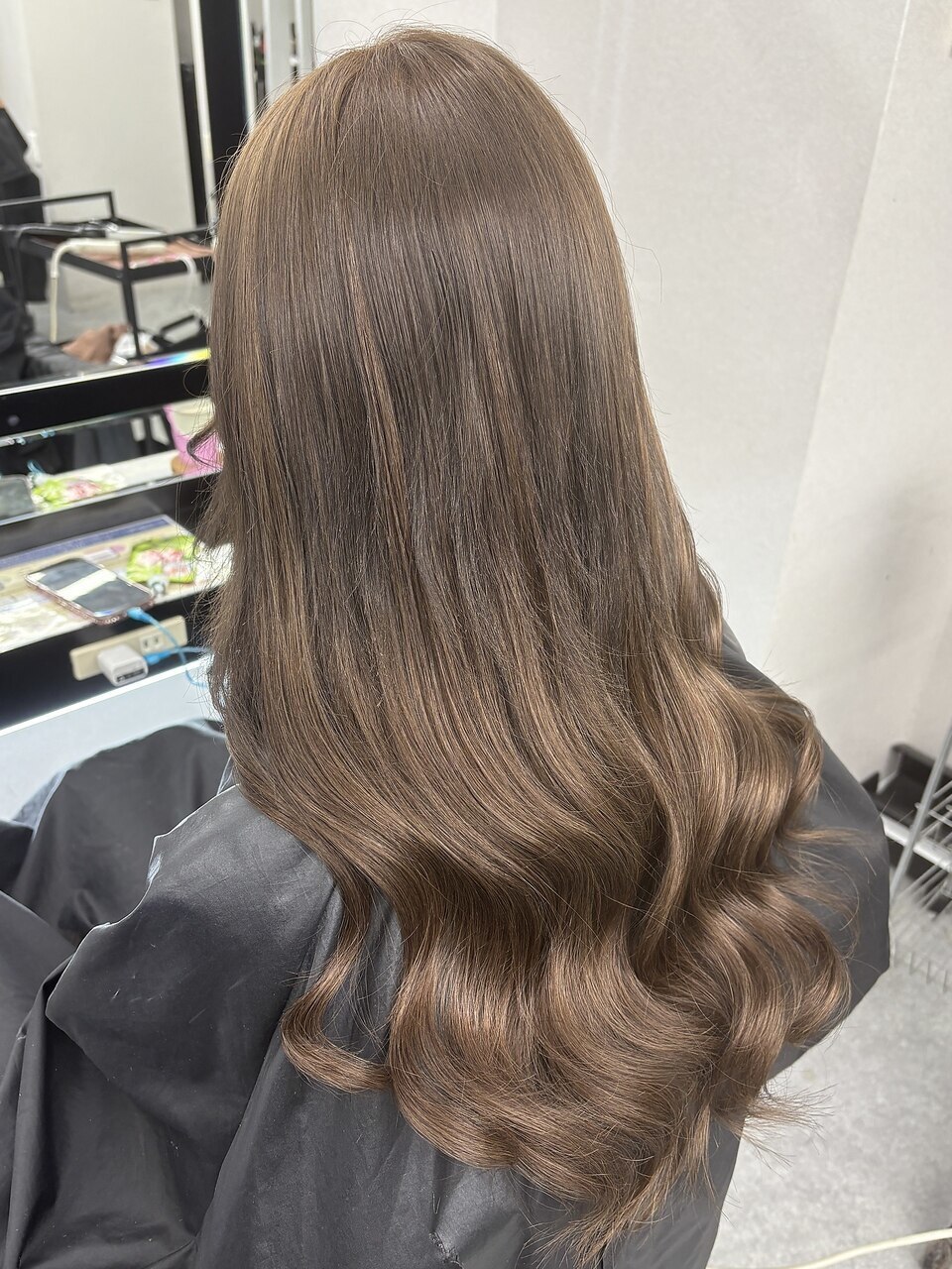 2025年-2026年冬】ミルクティーグレージュの髪型・ヘアアレンジ｜人気