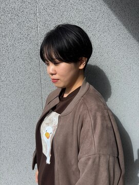 パウダーヘアー(powder hair) 大人ジェンダーレス刈り上げマッシュ